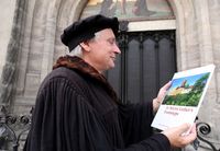 Martin Luther vor der Schlosskirche